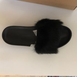 UGG Women's Royale Slide Sandals (Never Worn)